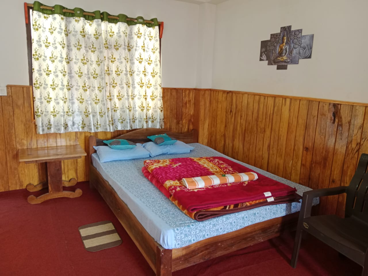 Spacious family homestay in Kolakham with comfortable rooms, homely food, and a scenic natural setting